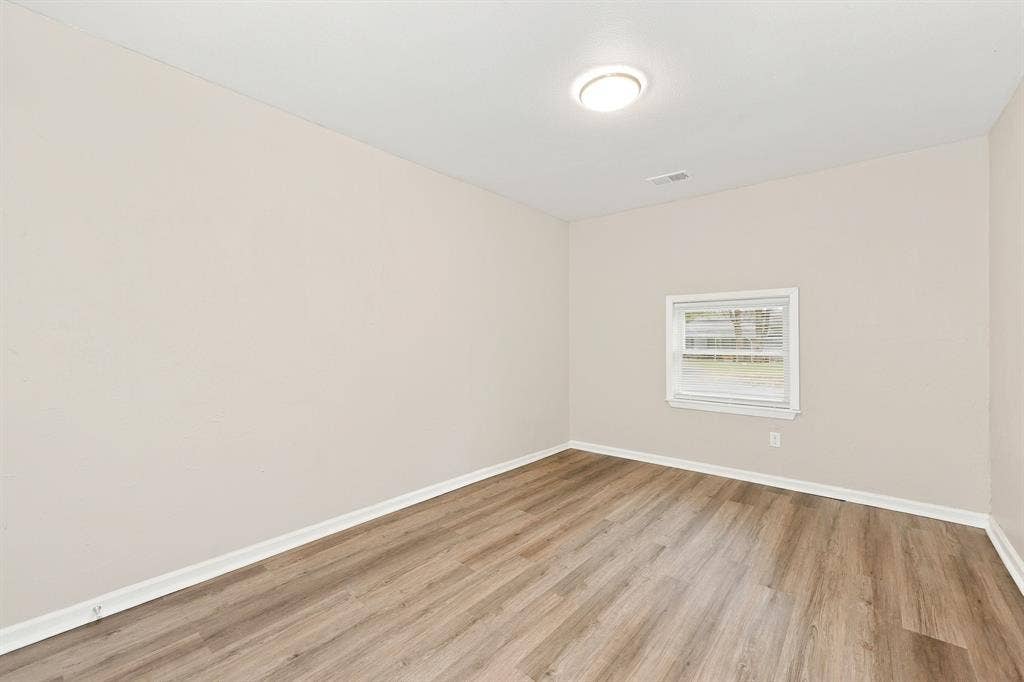 319 Royal Avenue, Duncanville, TX 75137 319 Royal Avenue, Duncanville, TX 75137