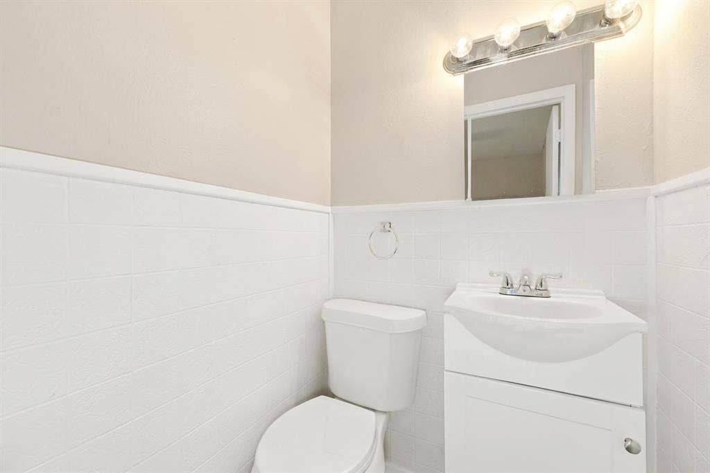 319 Royal Avenue, Duncanville, TX 75137 319 Royal Avenue, Duncanville, TX 75137