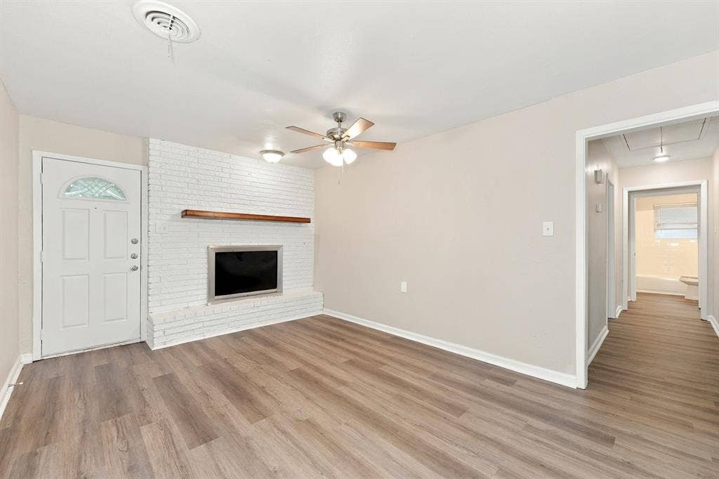 319 Royal Avenue, Duncanville, TX 75137 319 Royal Avenue, Duncanville, TX 75137