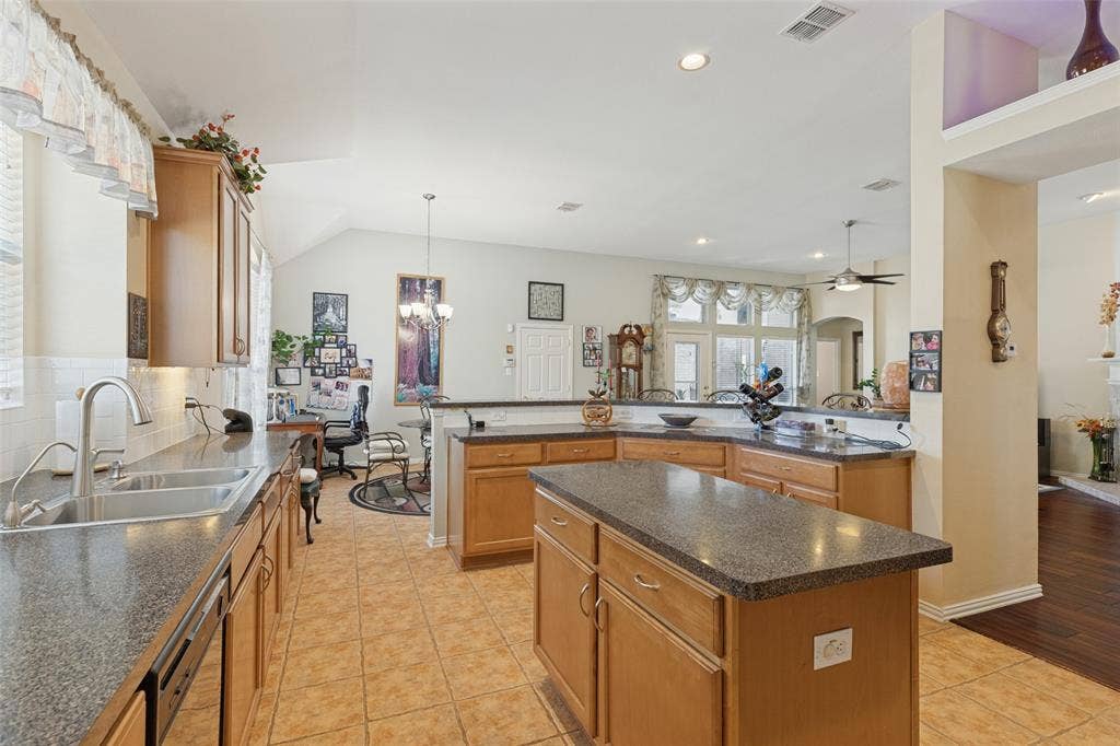 5000 Adolphus Drive, Frisco, TX 75035 5000 Adolphus Drive, Frisco, TX 75035