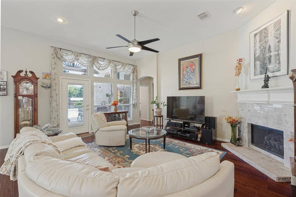 5000 Adolphus Drive, Frisco, TX 75035 5000 Adolphus Drive, Frisco, TX 75035