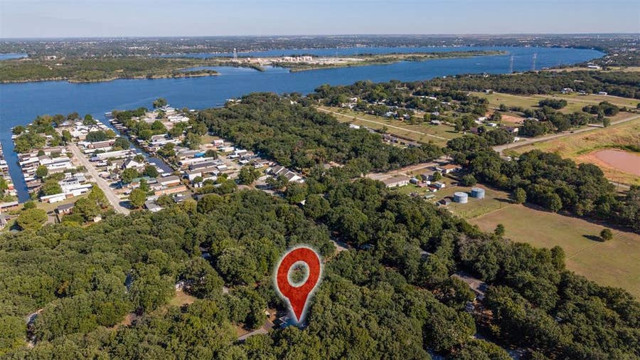 Property photo for 4647 Lyndi Lane, Granbury, TX