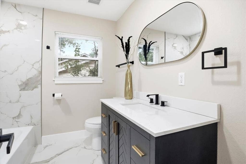 2900 Hunter Street, Fort Worth, TX 76112 2900 Hunter Street, Fort Worth, TX 76112