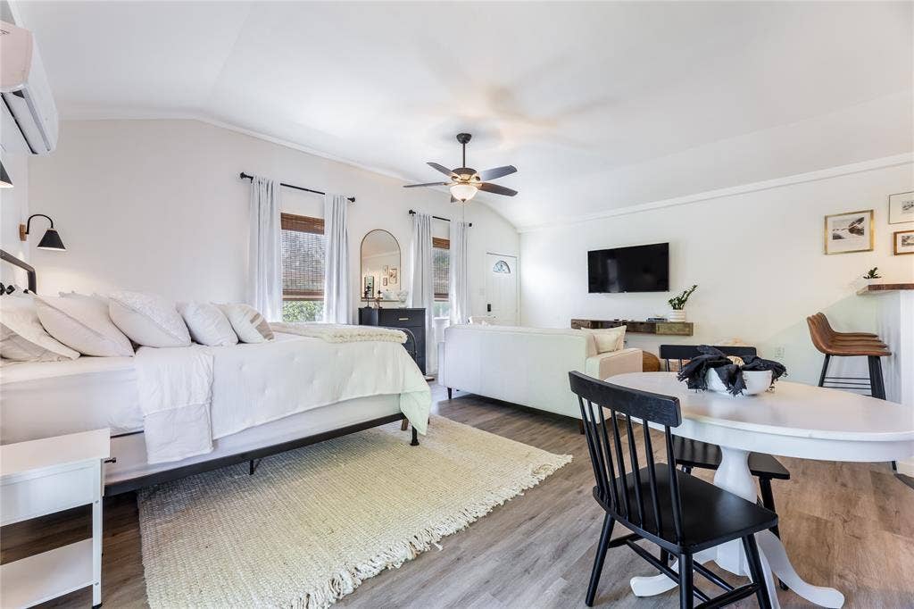 2402 Misty Lane, Carrollton, TX 75006 2402 Misty Lane, Carrollton, TX 75006