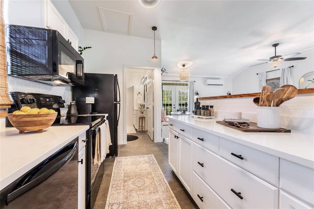 2402 Misty Lane, Carrollton, TX 75006 2402 Misty Lane, Carrollton, TX 75006
