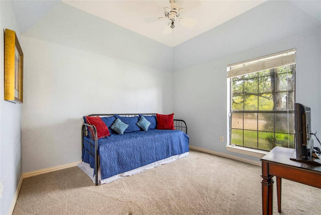2nd bedroom.....
