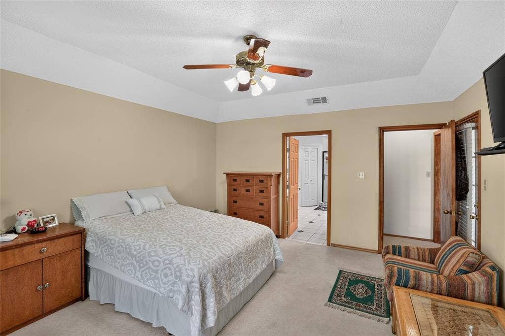 3910 Cross Bend Court, Arlington, TX 76016 3910 Cross Bend Court, Arlington, TX 76016