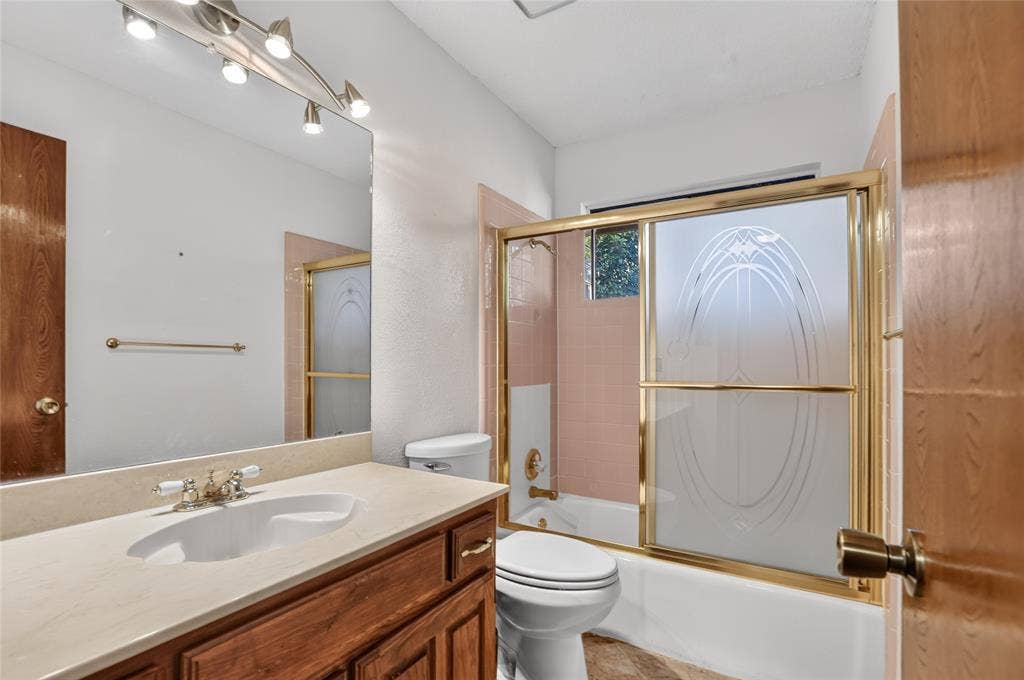 3910 Cross Bend Court, Arlington, TX 76016 3910 Cross Bend Court, Arlington, TX 76016