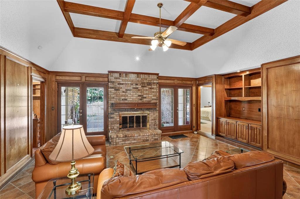3910 Cross Bend Court, Arlington, TX 76016 3910 Cross Bend Court, Arlington, TX 76016
