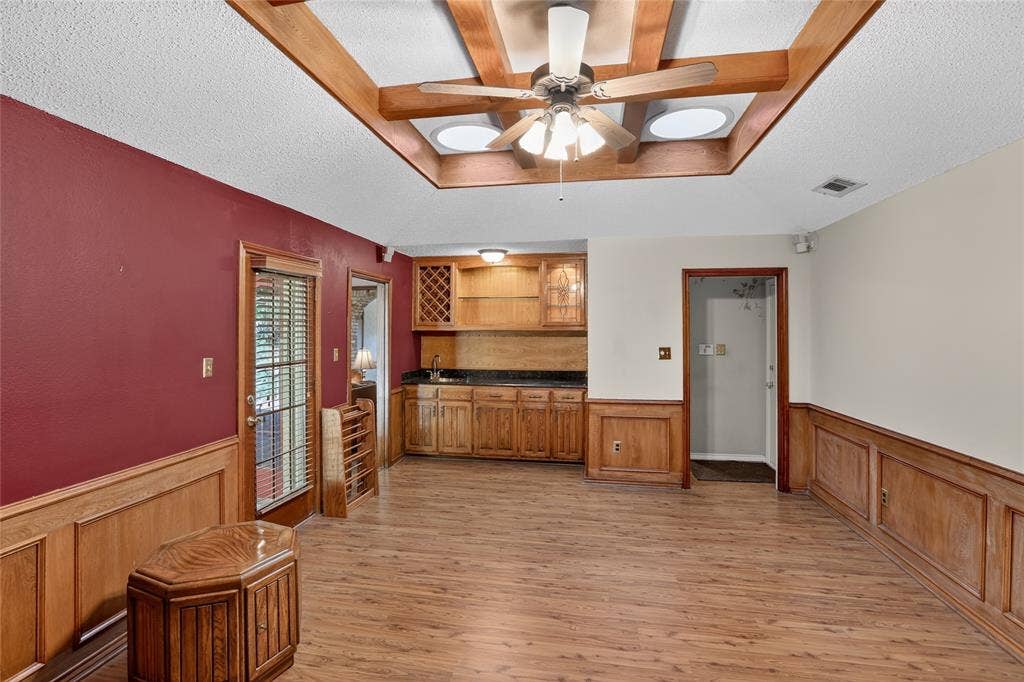 3910 Cross Bend Court, Arlington, TX 76016 3910 Cross Bend Court, Arlington, TX 76016