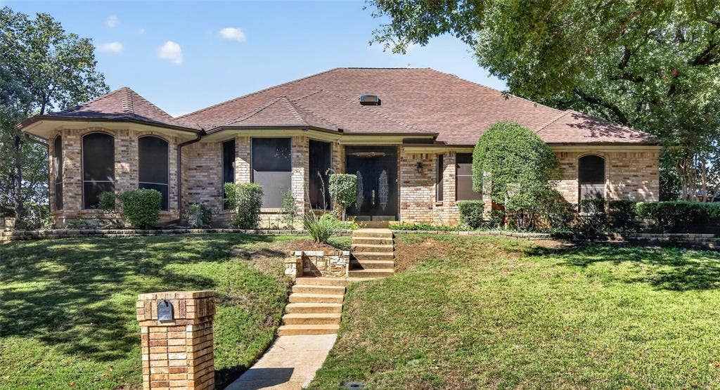 3910 Cross Bend Court, Arlington, TX 76016 3910 Cross Bend Court, Arlington, TX 76016