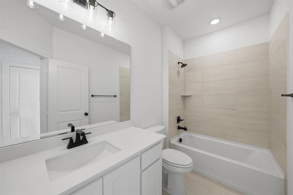 7204 Monarch Trail, McKinney, TX 75071 7204 Monarch Trail, McKinney, TX 75071