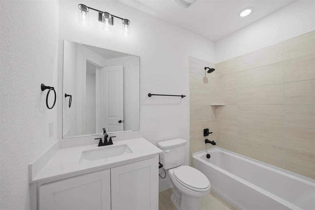 7204 Monarch Trail, McKinney, TX 75071 7204 Monarch Trail, McKinney, TX 75071
