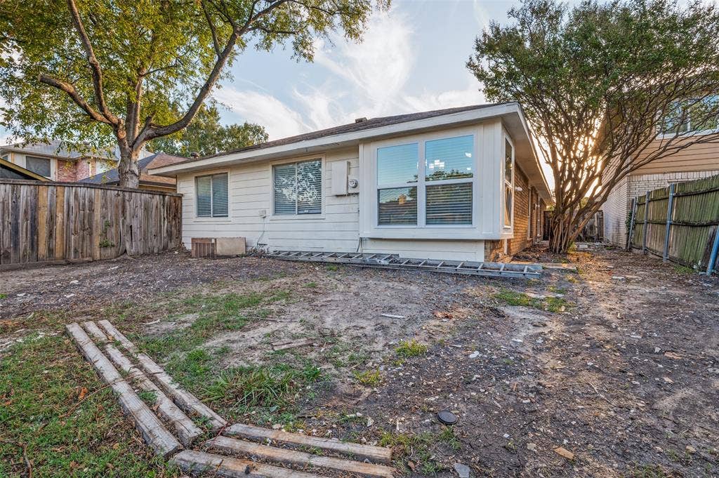 3174 Cross Creek Circle, Grand Prairie, TX 75052 Backview of home
