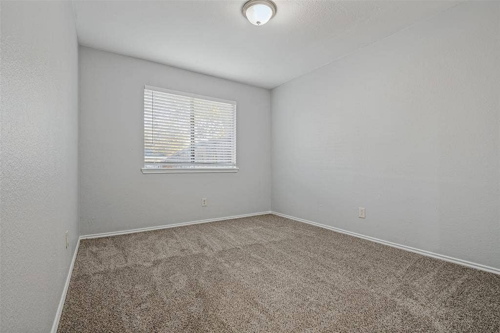 3174 Cross Creek Circle, Grand Prairie, TX 75052 Bedroom 3