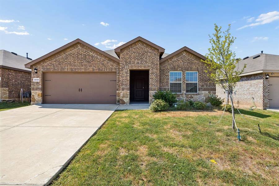 Property photo for 3030 Sweetwater Trail, Forney, TX