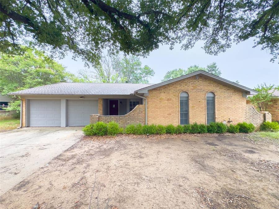 Property photo for 808 Warwick Street, Bedford, TX