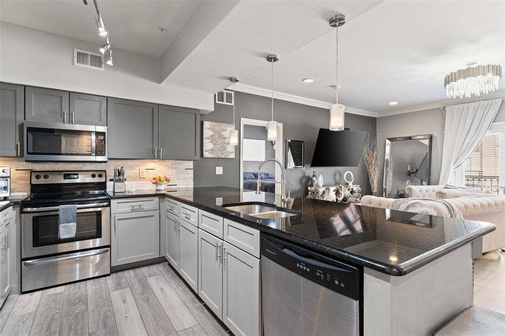 3102 Kings Road, #3201, Dallas, TX 75219 3102 Kings Road, #3201, Dallas, TX 75219