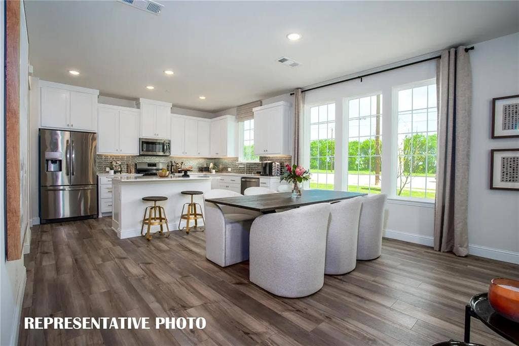 8869 Phoebe Road, Frisco, TX 75035 8869 Phoebe Road, Frisco, TX 75035
