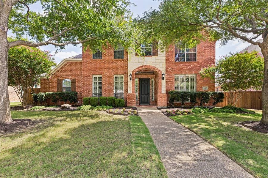 Property photo for 1227 Comanche Drive, Allen, TX