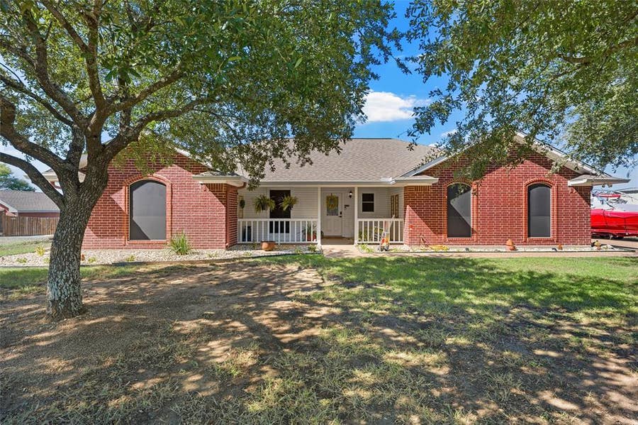 Property photo for 2050 Westward Trail, Bruceville, TX