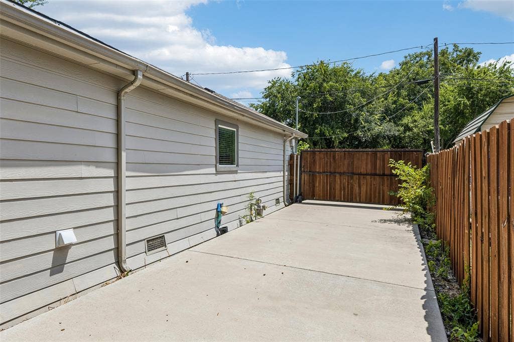 605 E Graham Street, McKinney, TX 75069 605 E Graham Street, McKinney, TX 75069