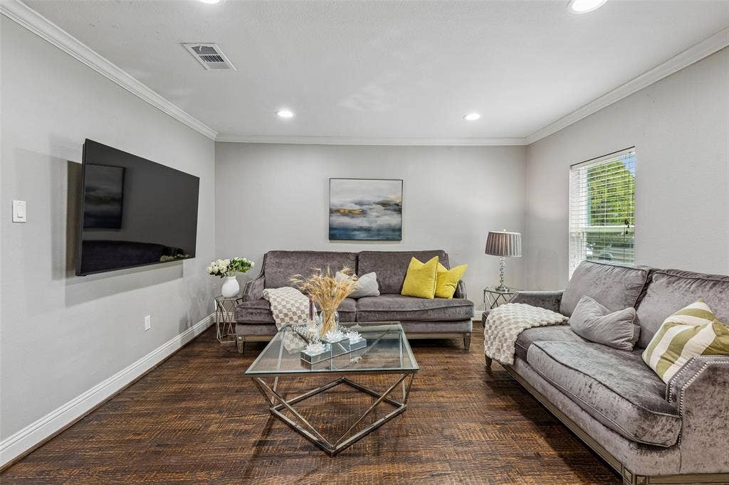 605 E Graham Street, McKinney, TX 75069 605 E Graham Street, McKinney, TX 75069