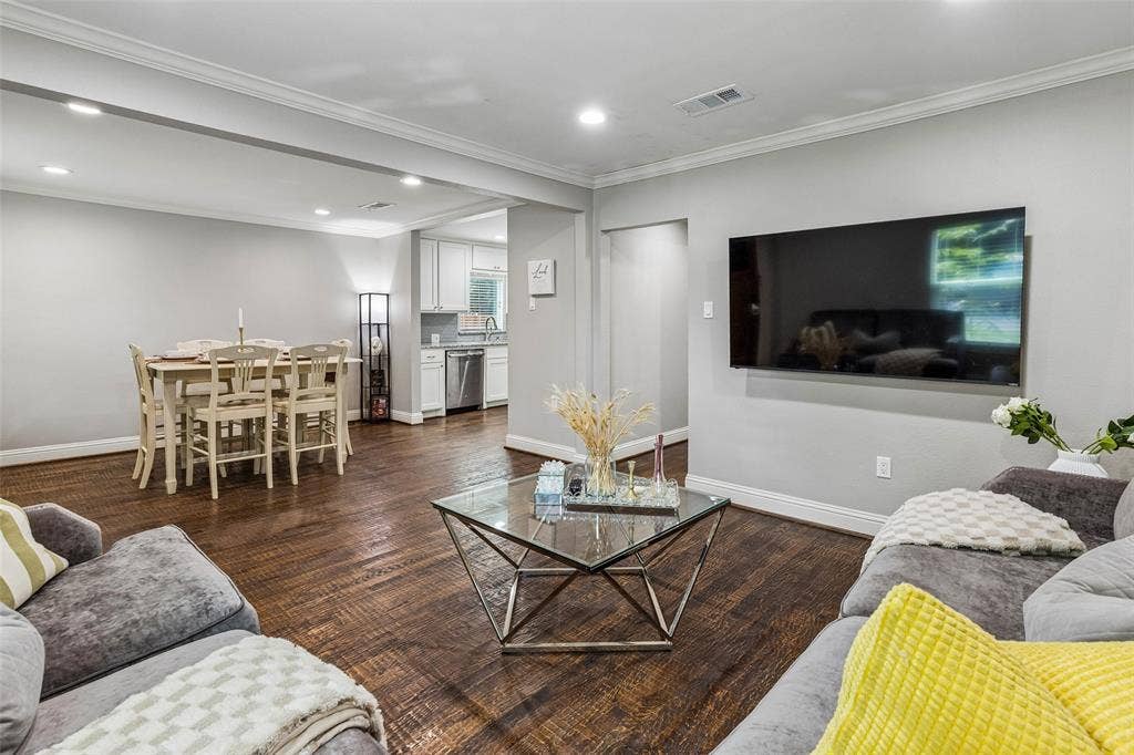 605 E Graham Street, McKinney, TX 75069 605 E Graham Street, McKinney, TX 75069