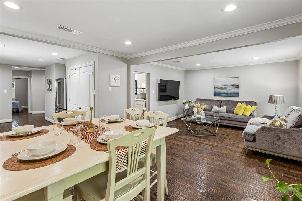 605 E Graham Street, McKinney, TX 75069 605 E Graham Street, McKinney, TX 75069