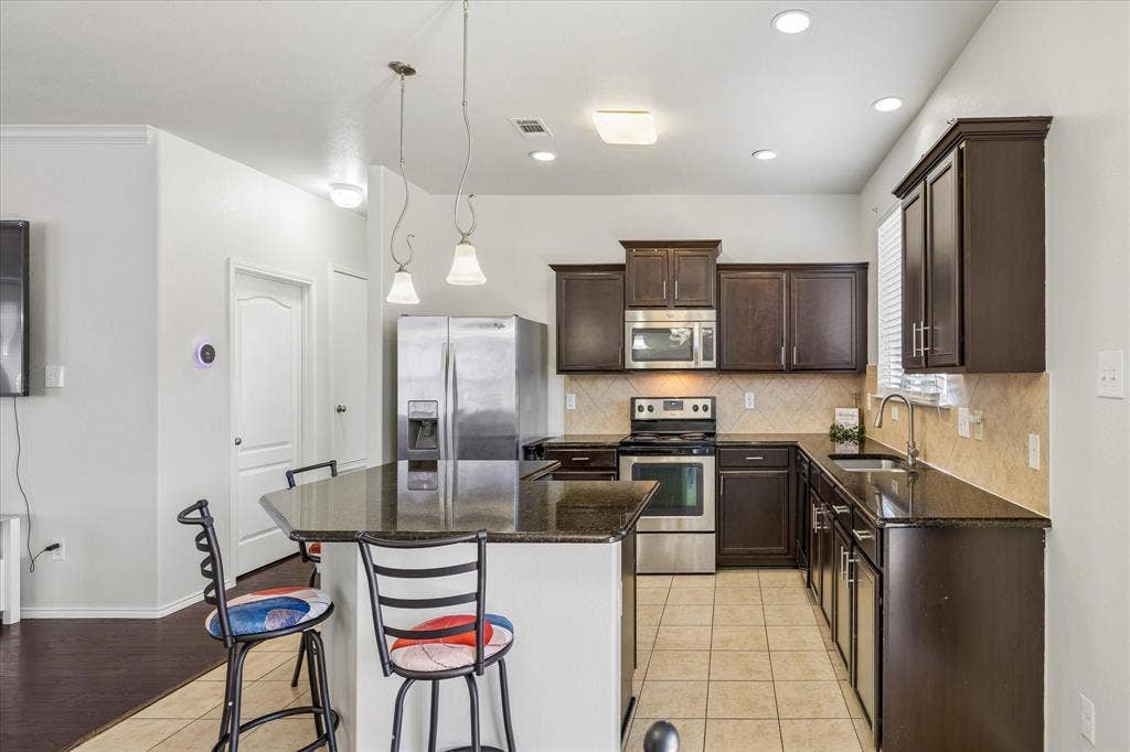 244 Rock Meadow Drive, Crowley, TX 76036 244 Rock Meadow Drive, Crowley, TX 76036