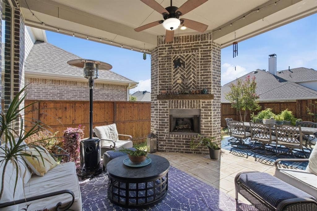 8508 Cholla Boulevard, Lantana, TX 76226