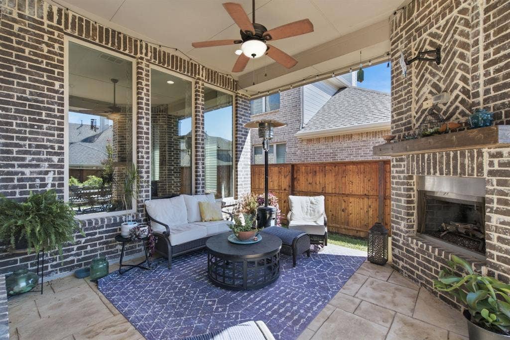 8508 Cholla Boulevard, Lantana, TX 76226