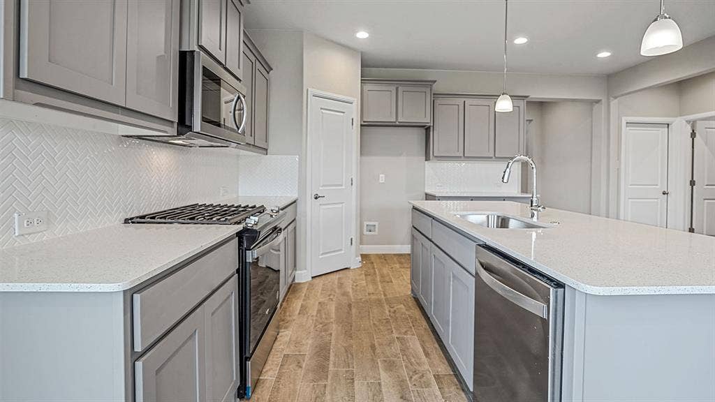 1413 CANTERBURY Trail, DeSoto, TX 75115 1413 CANTERBURY Trail, DeSoto, TX 75115
