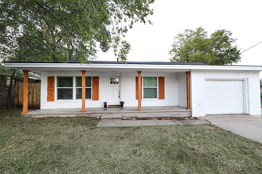 Property photo for 506 Lindsey Street, Bowie, TX