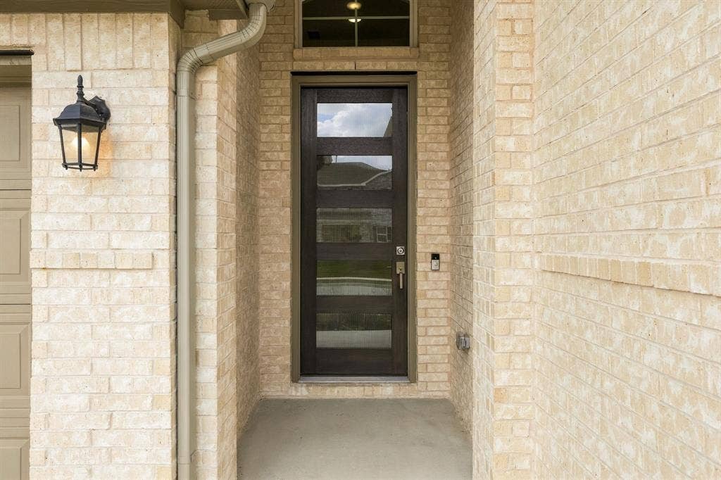 4047 Bedford Drive, Crandall, TX 75114