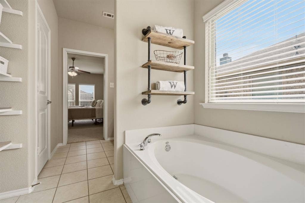 1411 Saint Johns Drive, Van Alstyne, TX 75495