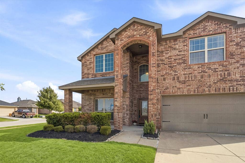 1411 Saint Johns Drive, Van Alstyne, TX 75495