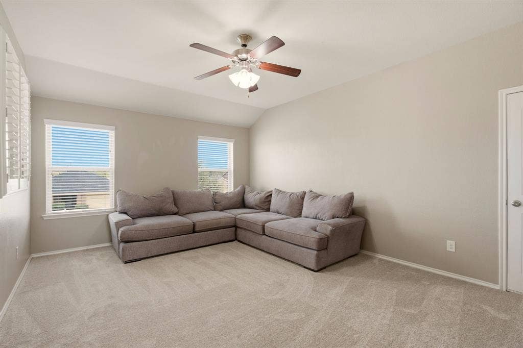 1411 Saint Johns Drive, Van Alstyne, TX 75495
