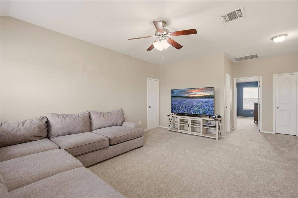 1411 Saint Johns Drive, Van Alstyne, TX 75495