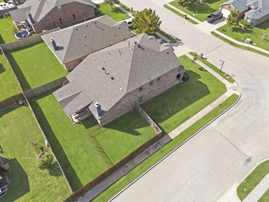1411 Saint Johns Drive, Van Alstyne, TX 75495