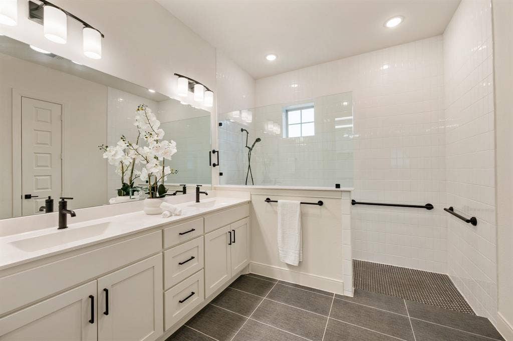 4821 Forest Crest Parkway, Arlington, TX 76005 4821 Forest Crest Parkway, Arlington, TX 76005