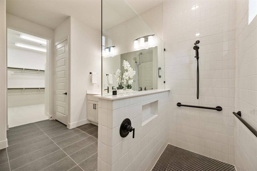 4821 Forest Crest Parkway, Arlington, TX 76005 4821 Forest Crest Parkway, Arlington, TX 76005