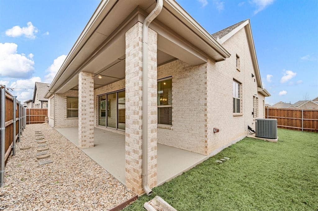 4821 Forest Crest Parkway, Arlington, TX 76005 4821 Forest Crest Parkway, Arlington, TX 76005