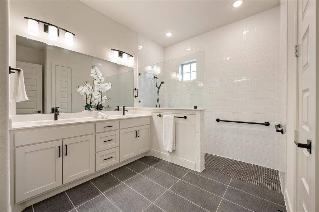 4821 Forest Crest Parkway, Arlington, TX 76005 4821 Forest Crest Parkway, Arlington, TX 76005