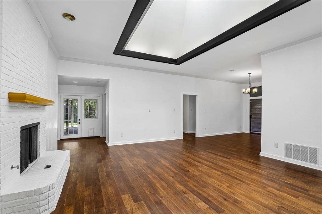 6234 La Cosa Drive, Dallas, TX 75248 6234 La Cosa Drive, Dallas, TX 75248