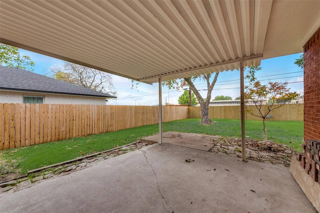2643 San Medina Avenue, Dallas, TX 75228 2643 San Medina Avenue, Dallas, TX 75228
