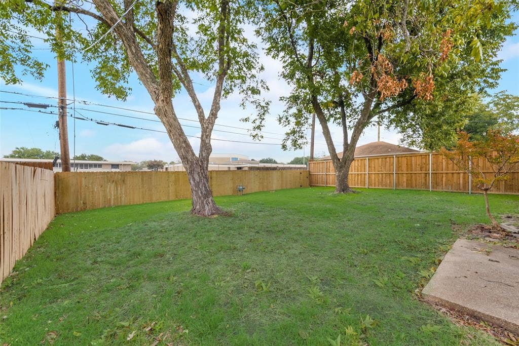 2643 San Medina Avenue, Dallas, TX 75228 2643 San Medina Avenue, Dallas, TX 75228