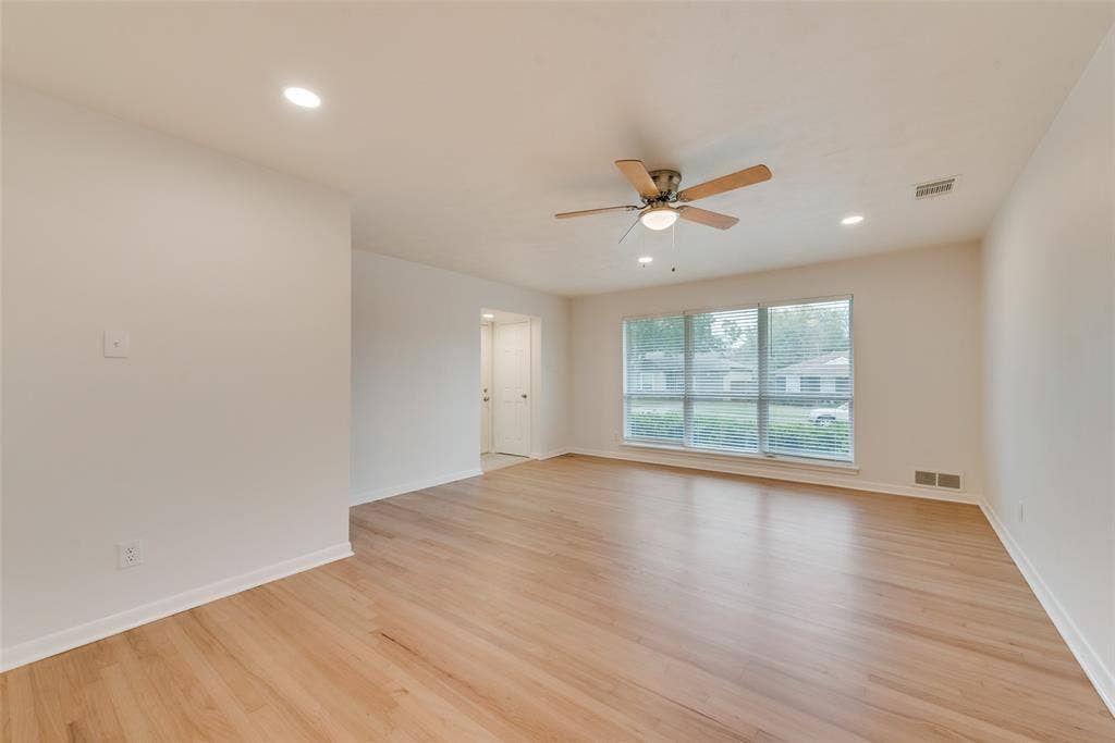 2643 San Medina Avenue, Dallas, TX 75228 2643 San Medina Avenue, Dallas, TX 75228