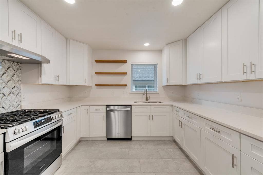 2643 San Medina Avenue, Dallas, TX 75228 2643 San Medina Avenue, Dallas, TX 75228