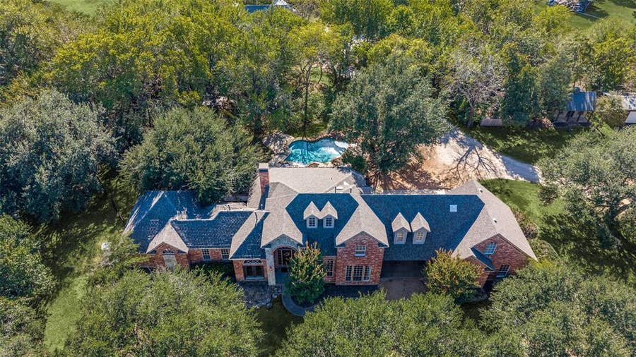 Property photo for 8515 COUNTRY CREEK Lane, Prosper, TX